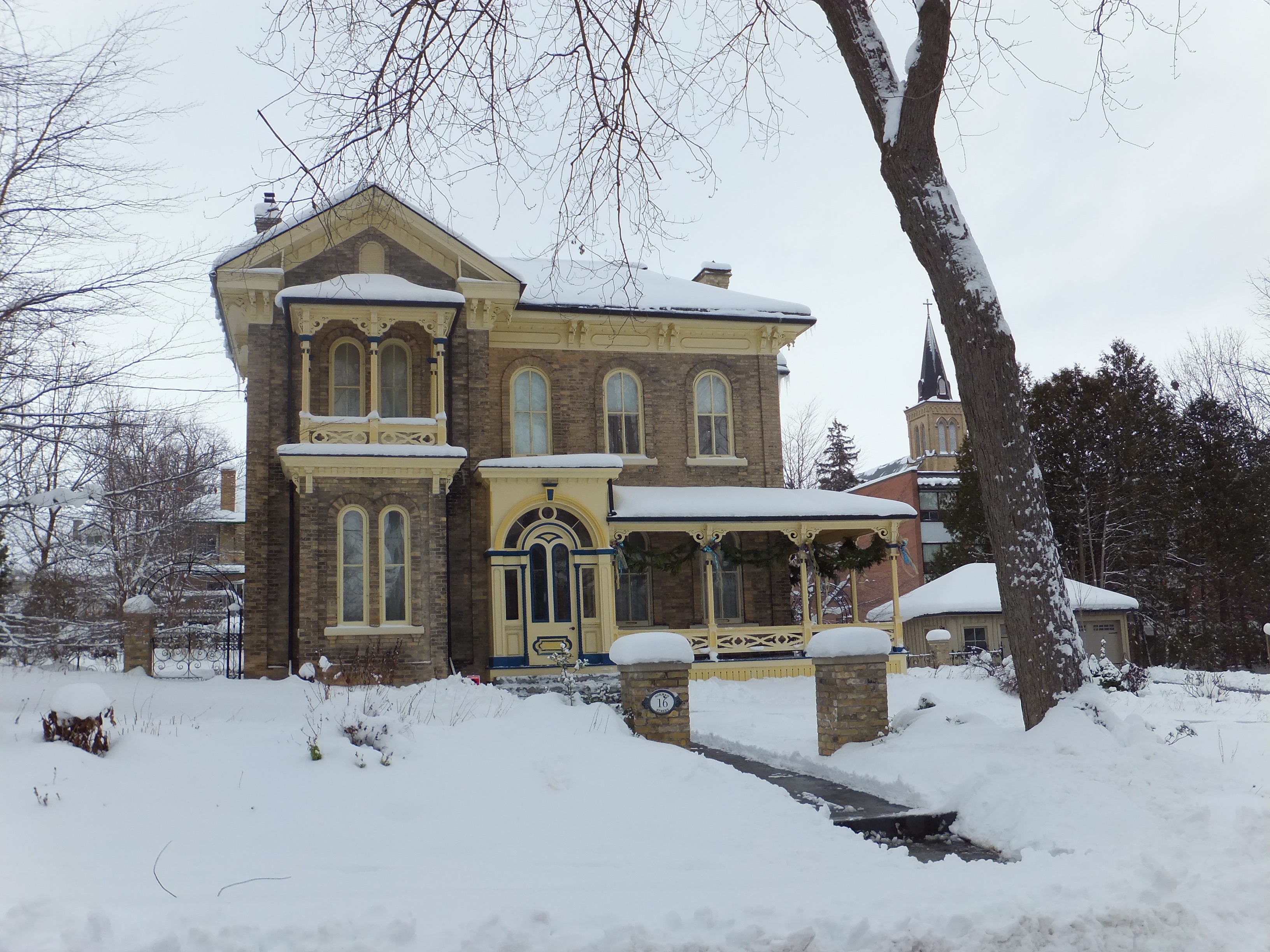 Brick Italianate style house