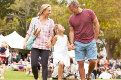 family leaving market event